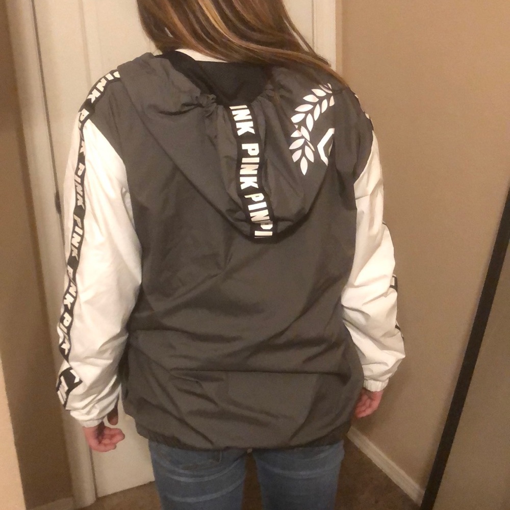 Pink jacket - Picture 4 of 4